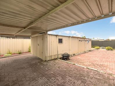 1 Limosa Glade, Warnbro WA 6169