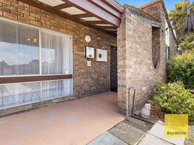 25 Montrose Avenue, Girrawheen WA 6064