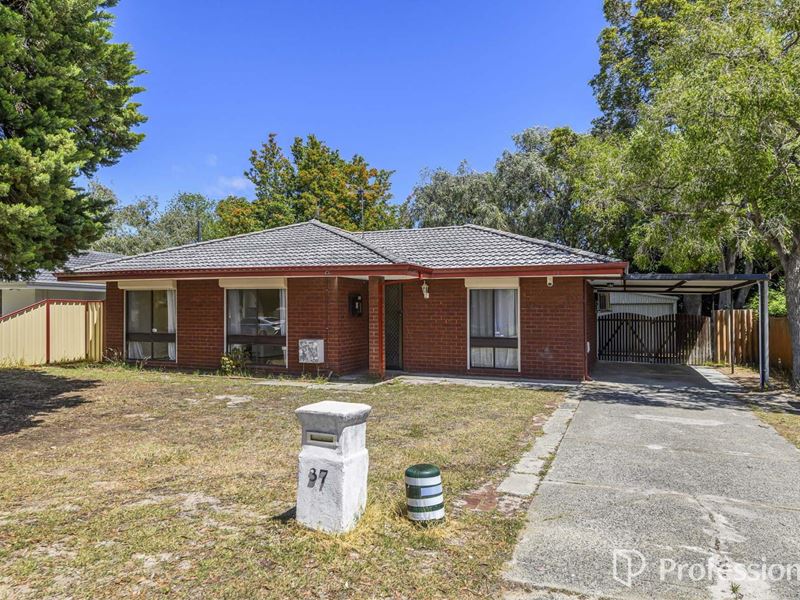 37 Parkfield Road, Kelmscott WA 6111