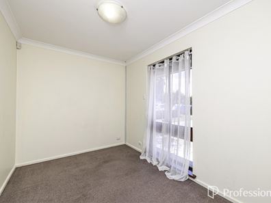 37 Parkfield Road, Kelmscott WA 6111