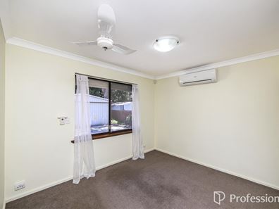 37 Parkfield Road, Kelmscott WA 6111