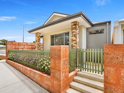15 Aurora Lane, Henley Brook WA 6055