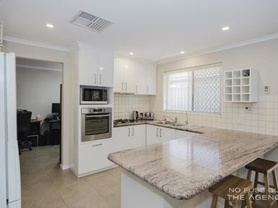 32 Carr Crescent, Warwick WA 6024
