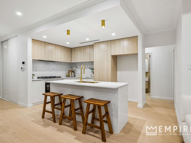 27 Regan Street, Coolbellup WA 6163
