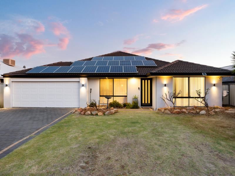 8 Enfield Turn, Carramar WA 6031