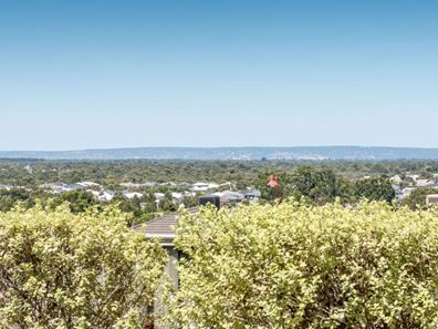 5 Samphire Heights, Landsdale WA 6065