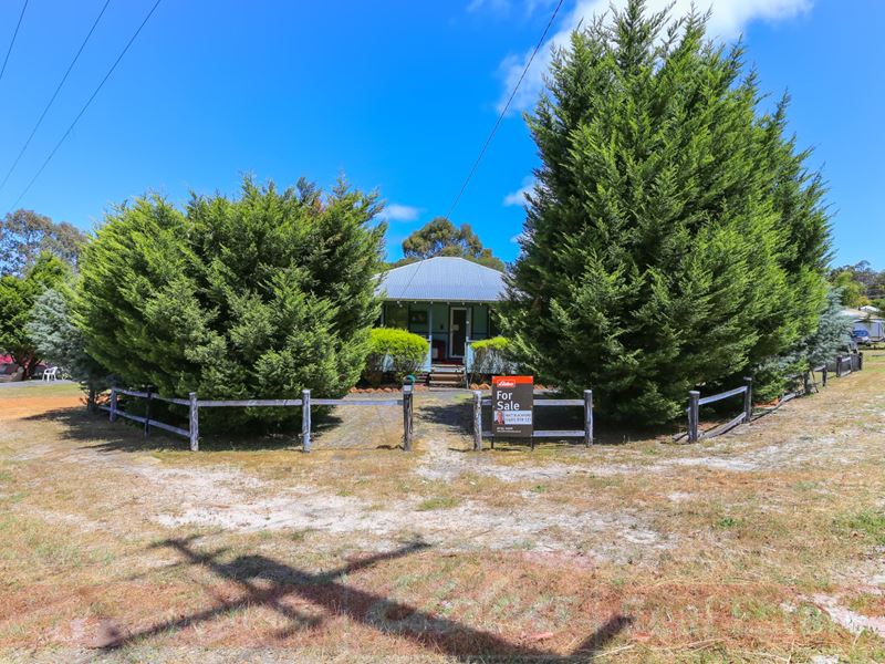 15 Cable Street, Collie WA 6225