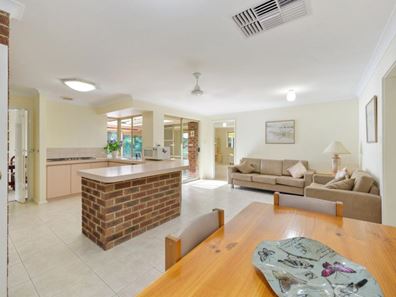 6 Scenic Drive, Wanneroo WA 6065