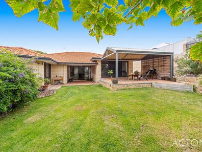 12 Peron Place, San Remo WA 6210