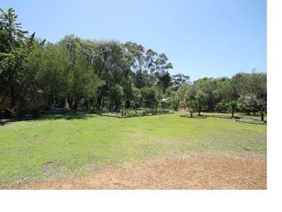 9 Estuarine Court, Leschenault WA 6233