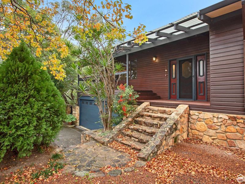 12 Blackwood Drive, Mount Nasura WA 6112