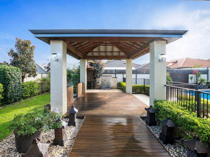 21 Oakworth Meander, Tapping