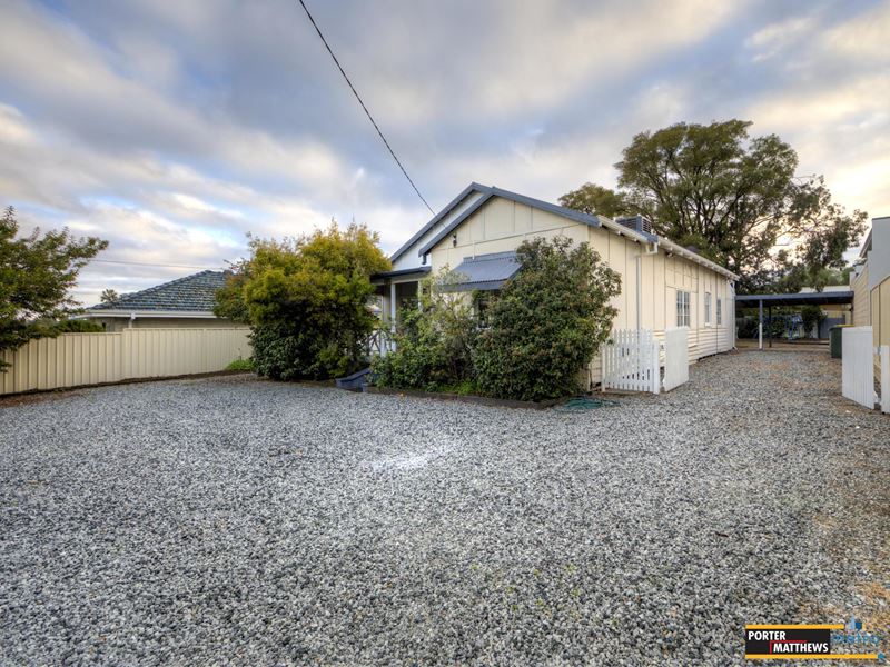 121 Hardey Road, Belmont