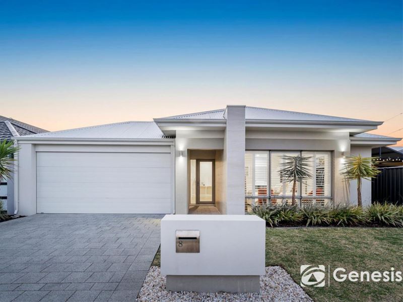 8 Laming Way, Piara Waters WA 6112