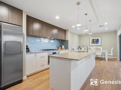 8 Laming Way, Piara Waters WA 6112