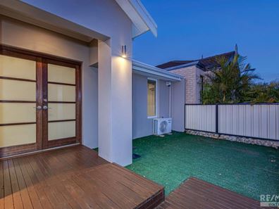 7 Homestead Drive, Clarkson WA 6030