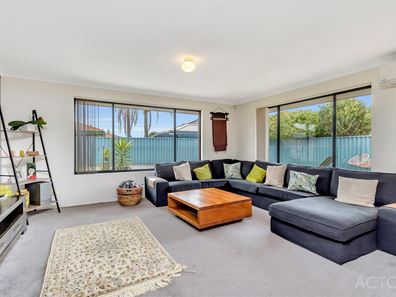 24 Althorpe Crescent, Port Kennedy WA 6172