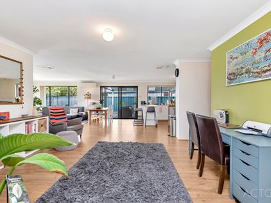24 Althorpe Crescent, Port Kennedy WA 6172