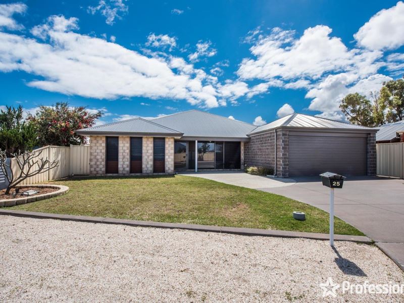 25 Coveside Way, Drummond Cove