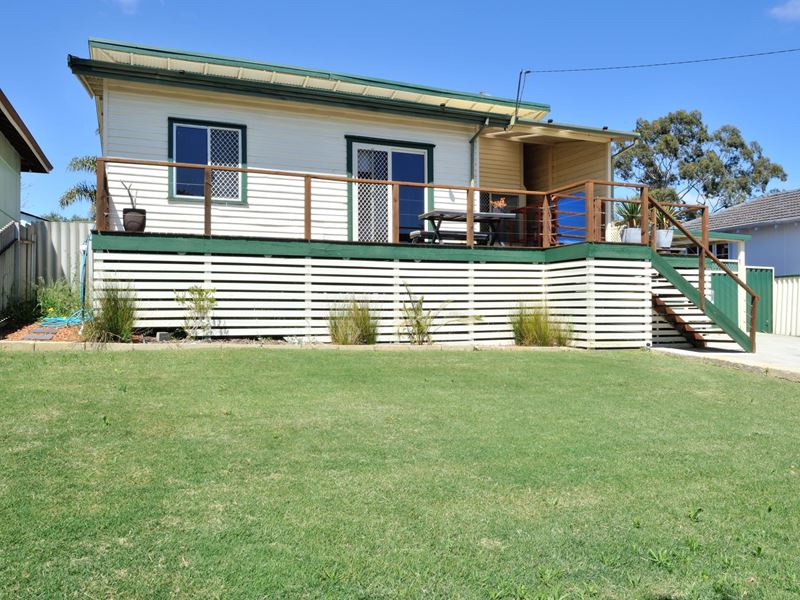 35 Hubbard Way, Medina