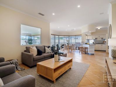 10 Caribbean Approach, Canning Vale WA 6155