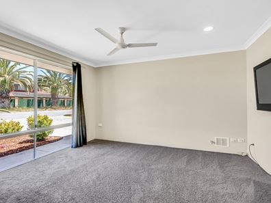 18 Coronata Drive, Warnbro WA 6169