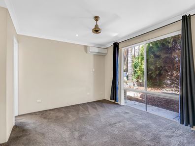 18 Coronata Drive, Warnbro WA 6169