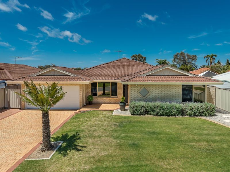 11 Vilamour Close, Currambine
