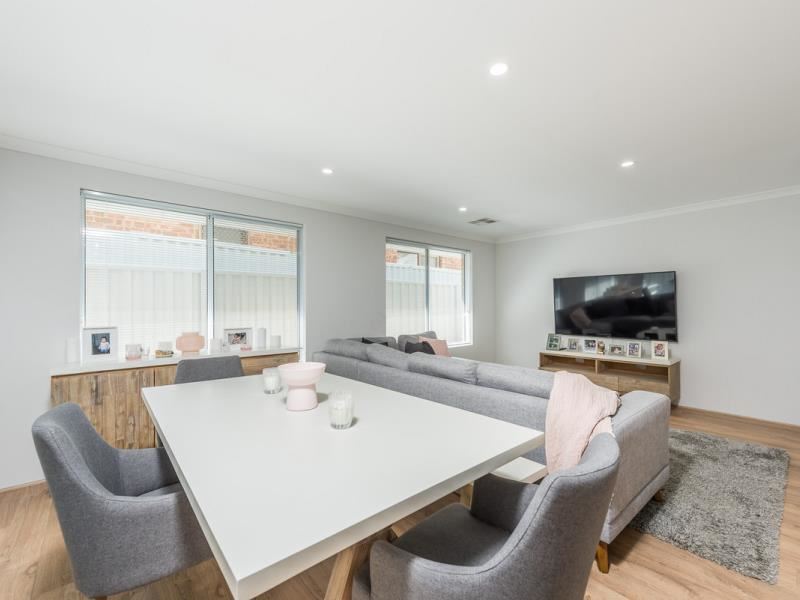4B Methuen Way, Duncraig
