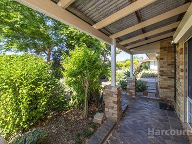 6 Fairway Crescent, Meadow Springs WA 6210