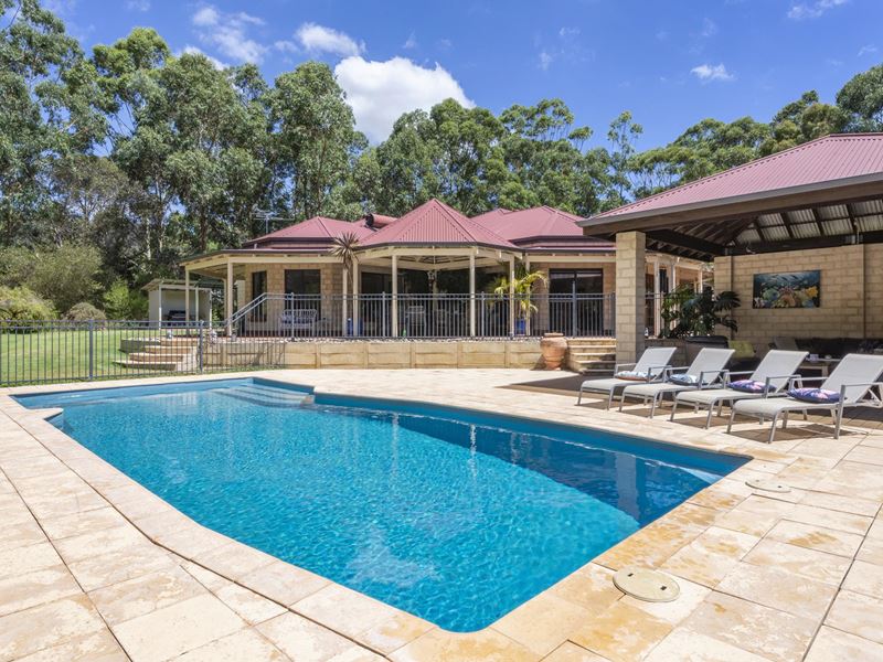 67 Brushwood Brook Drive, Yallingup WA 6282