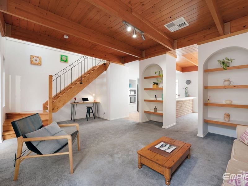 2/98 Hampton Road, Fremantle