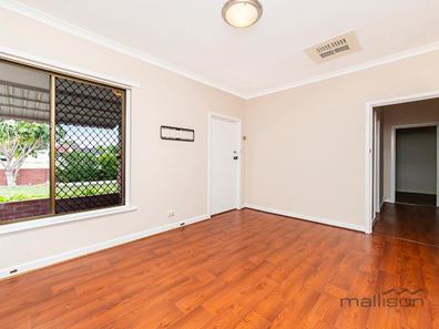 8 Mamillius Street, Coolbellup WA 6163