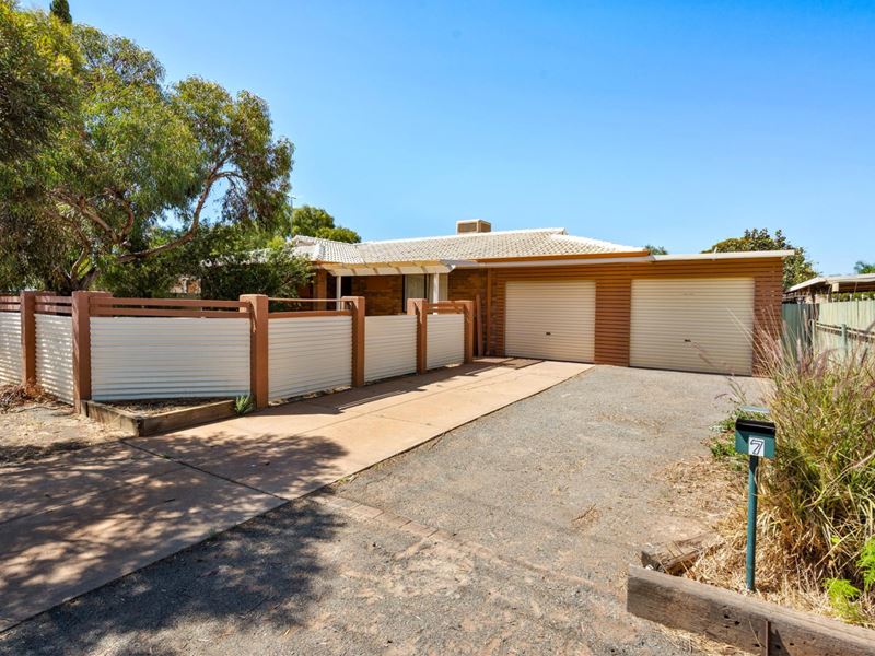 7 Rodgers Way, South Kalgoorlie