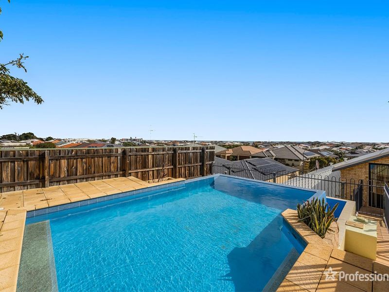7 Zinnia Lane, Halls Head