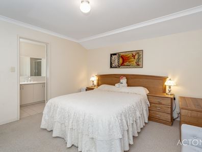 26 Saffron Loop, Falcon WA 6210