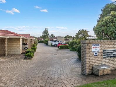 17/10 Merope  Close, Rockingham WA 6168