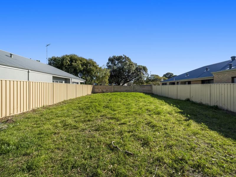 6 Illyarrie Avenue, Falcon