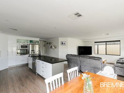 5 Whiteman Crescent, Bertram WA 6167