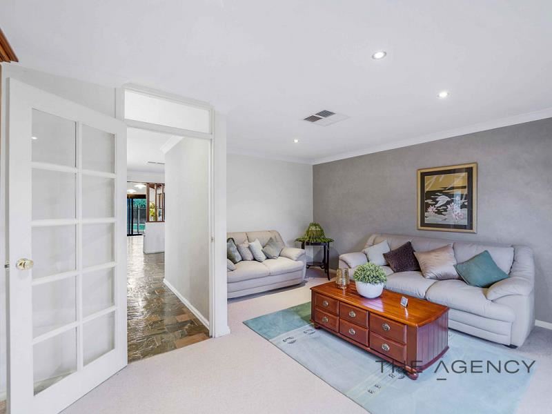 53 Fountain Way, Huntingdale