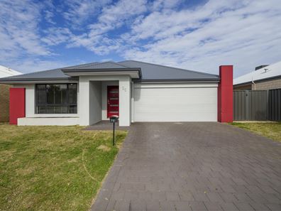 70 Alpina Prom, Banksia Grove WA 6031