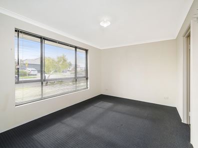 70 Alpina Prom, Banksia Grove WA 6031