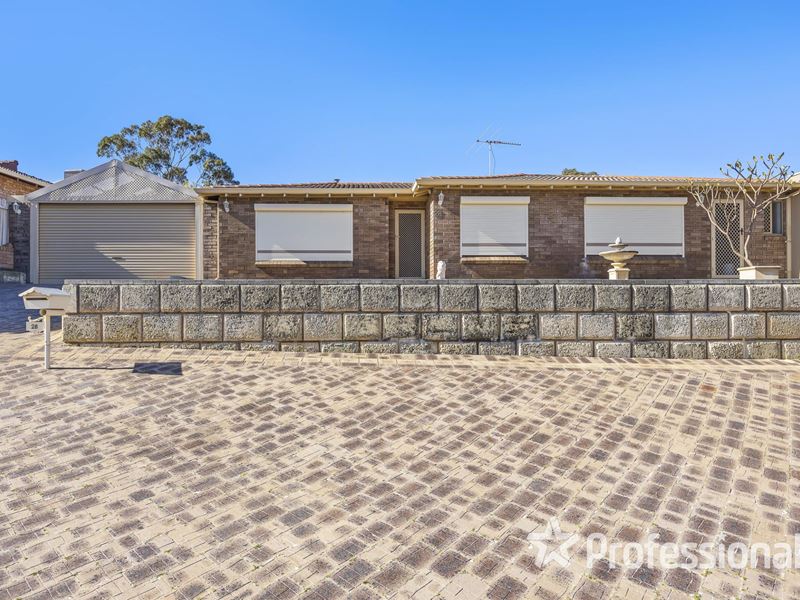 28 Emerald Way, Edgewater