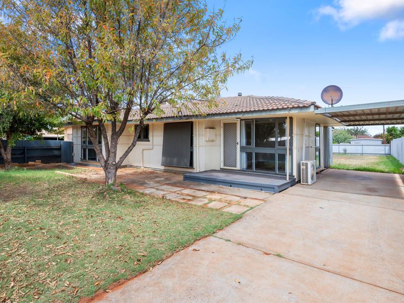16 Phoenix Place, South Kalgoorlie