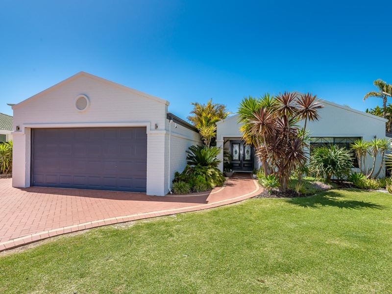 28 Manhattan Avenue, Iluka WA 6028