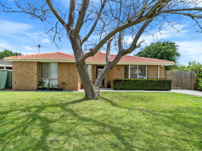 54 Moondarra Circle, South Lake