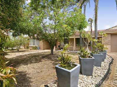 9 Alder Court, Halls Head WA 6210