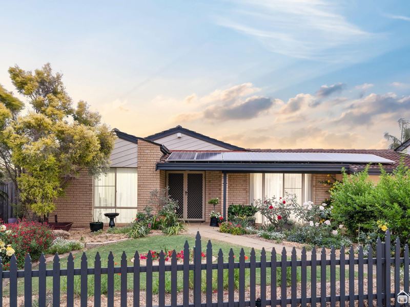 2 Aboyne Place, Seville Grove WA 6112