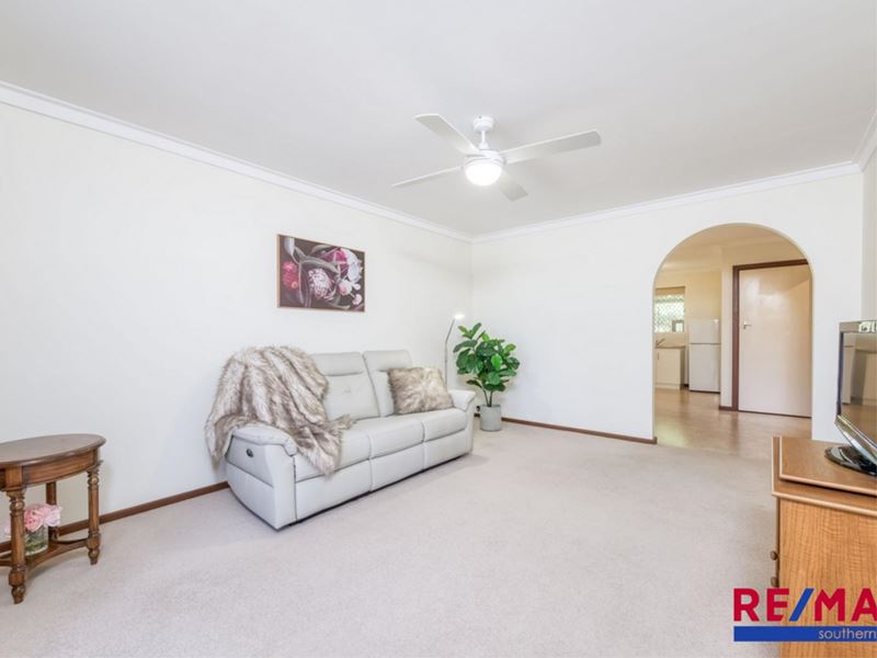 11 Copperwaite Road, Kardinya
