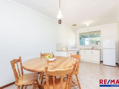 11 Copperwaite Road, Kardinya WA 6163